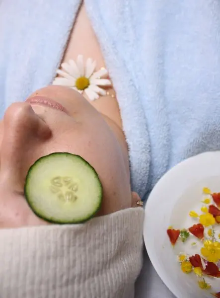 Κορίτσια σε πάρτι ομορφιάς spa